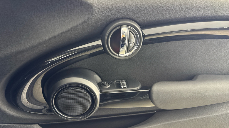 MINI Hatchback 2.0 Cooper S Classic II 3dr Petrol Hatchback